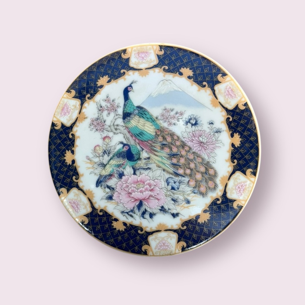 Vintage Japanese Rayware Porcelain Imperial Peacock Trinket Box With Lid - Picture 2 of 5
